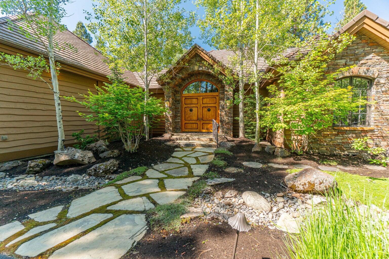 The Highlands at Broken Top - Residential