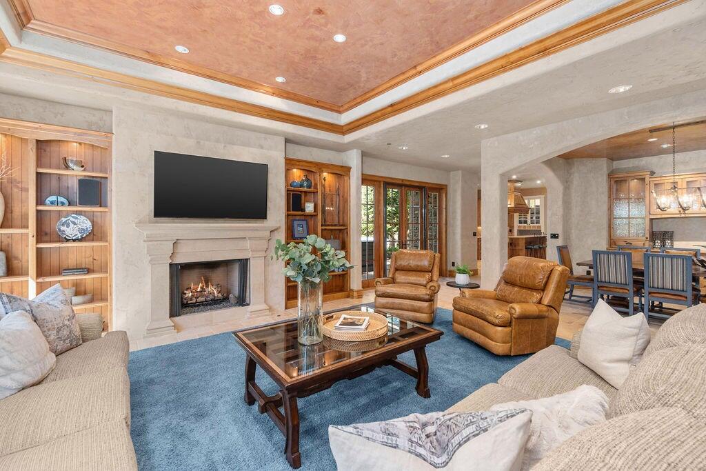 The Highlands at Broken Top - Residential