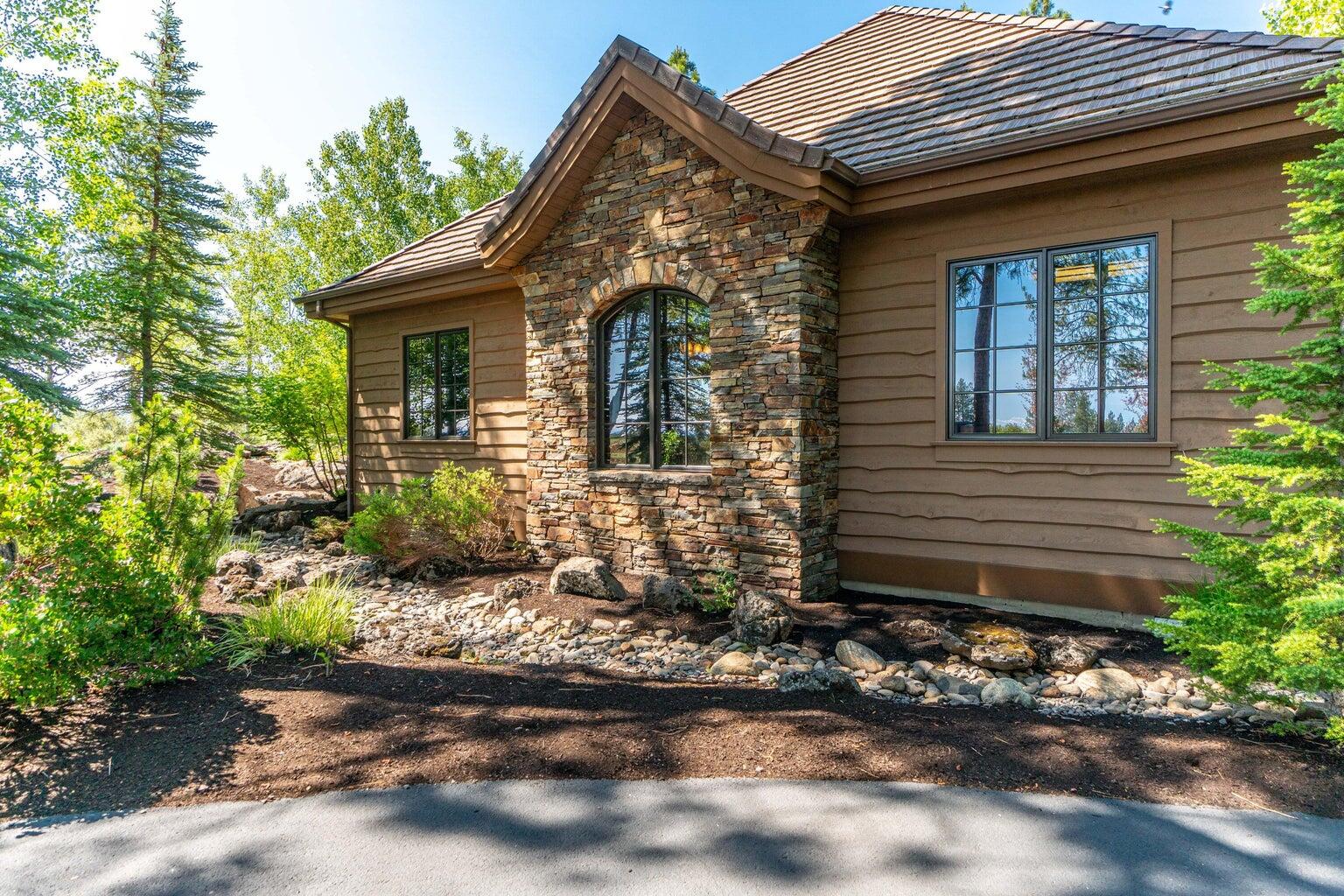 The Highlands at Broken Top - Residential