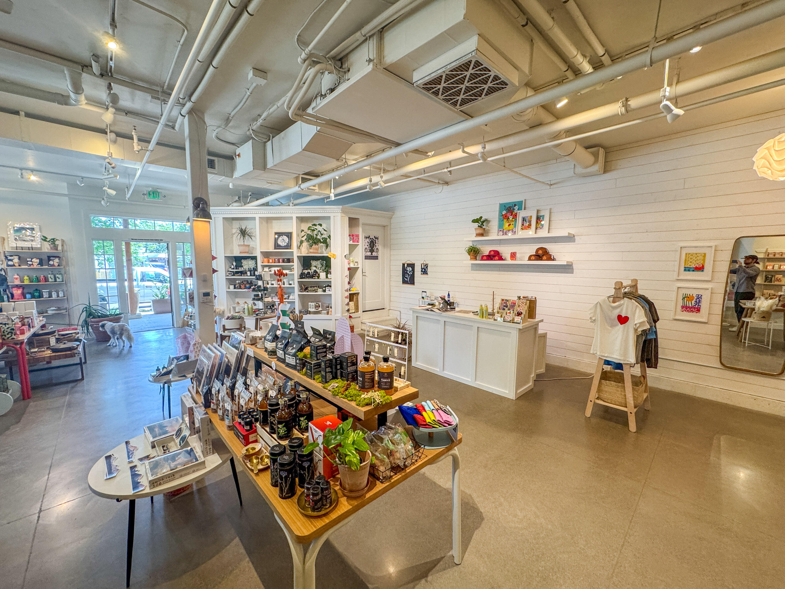 Highland - Commercial Sale