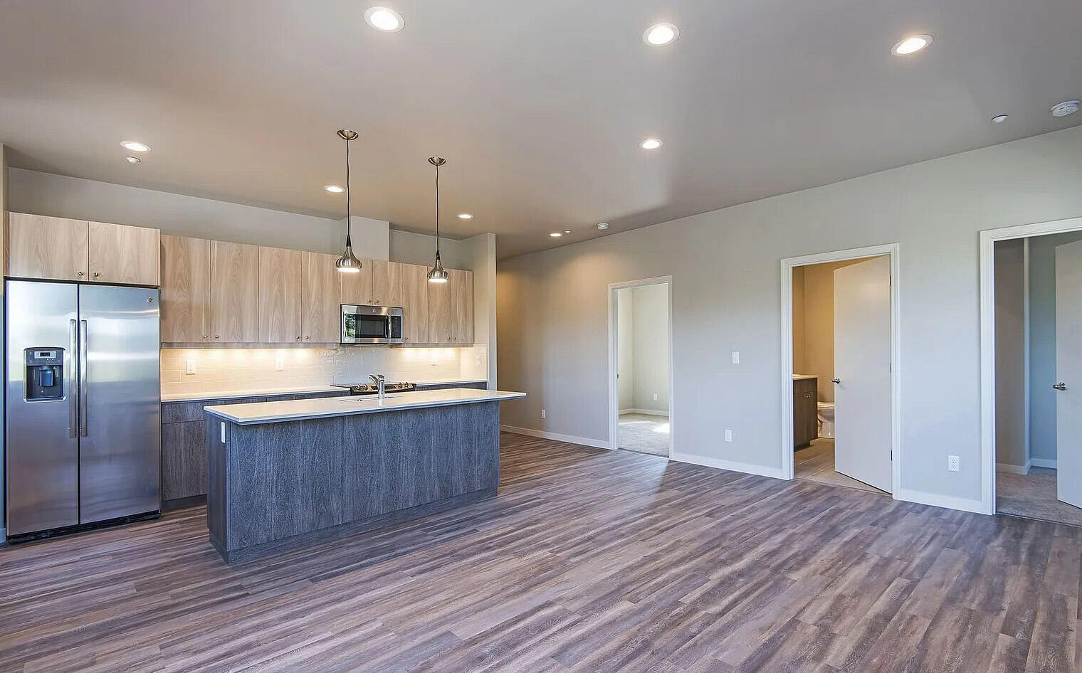 Highland - Commercial Sale