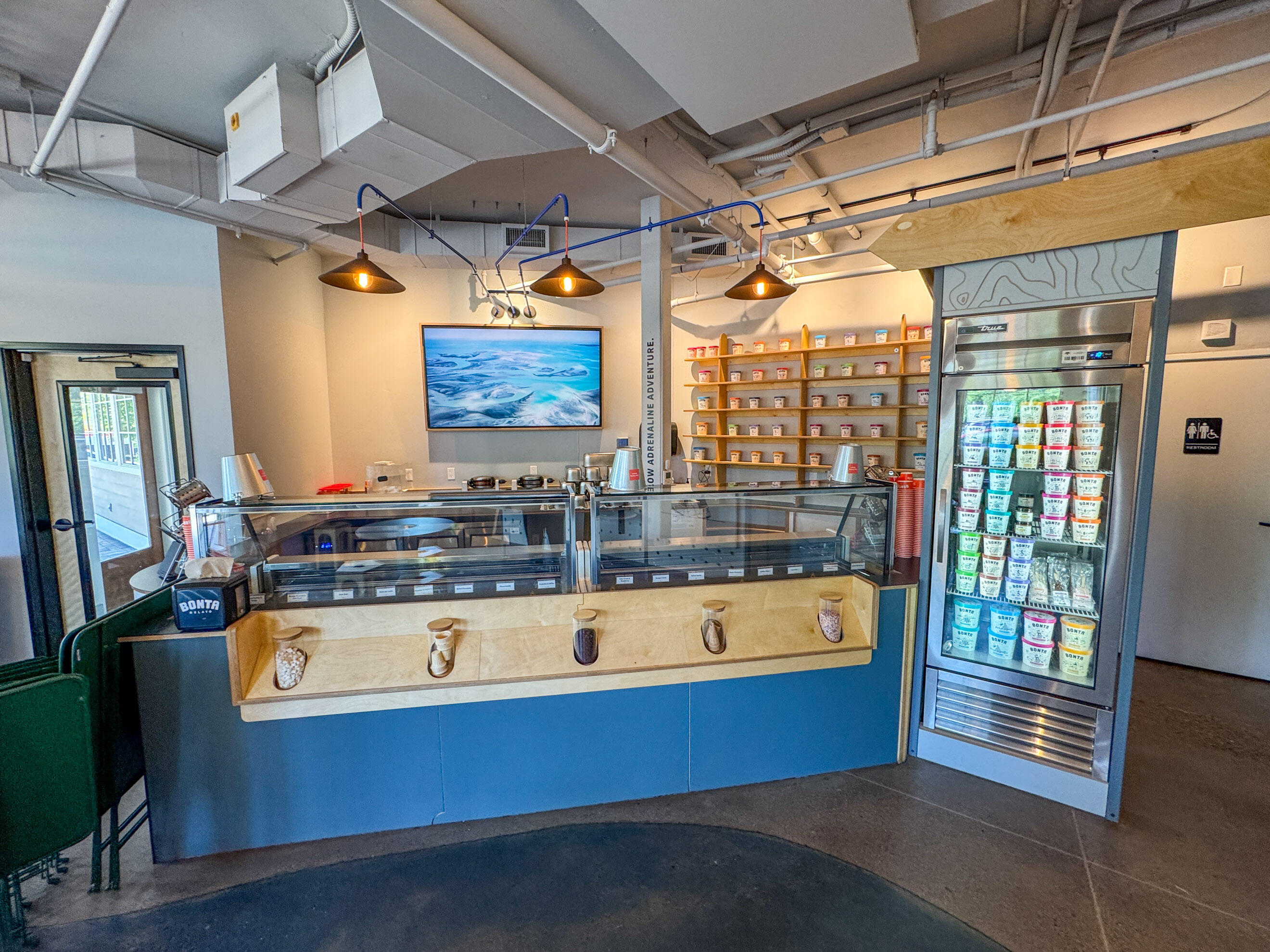 Highland - Commercial Sale