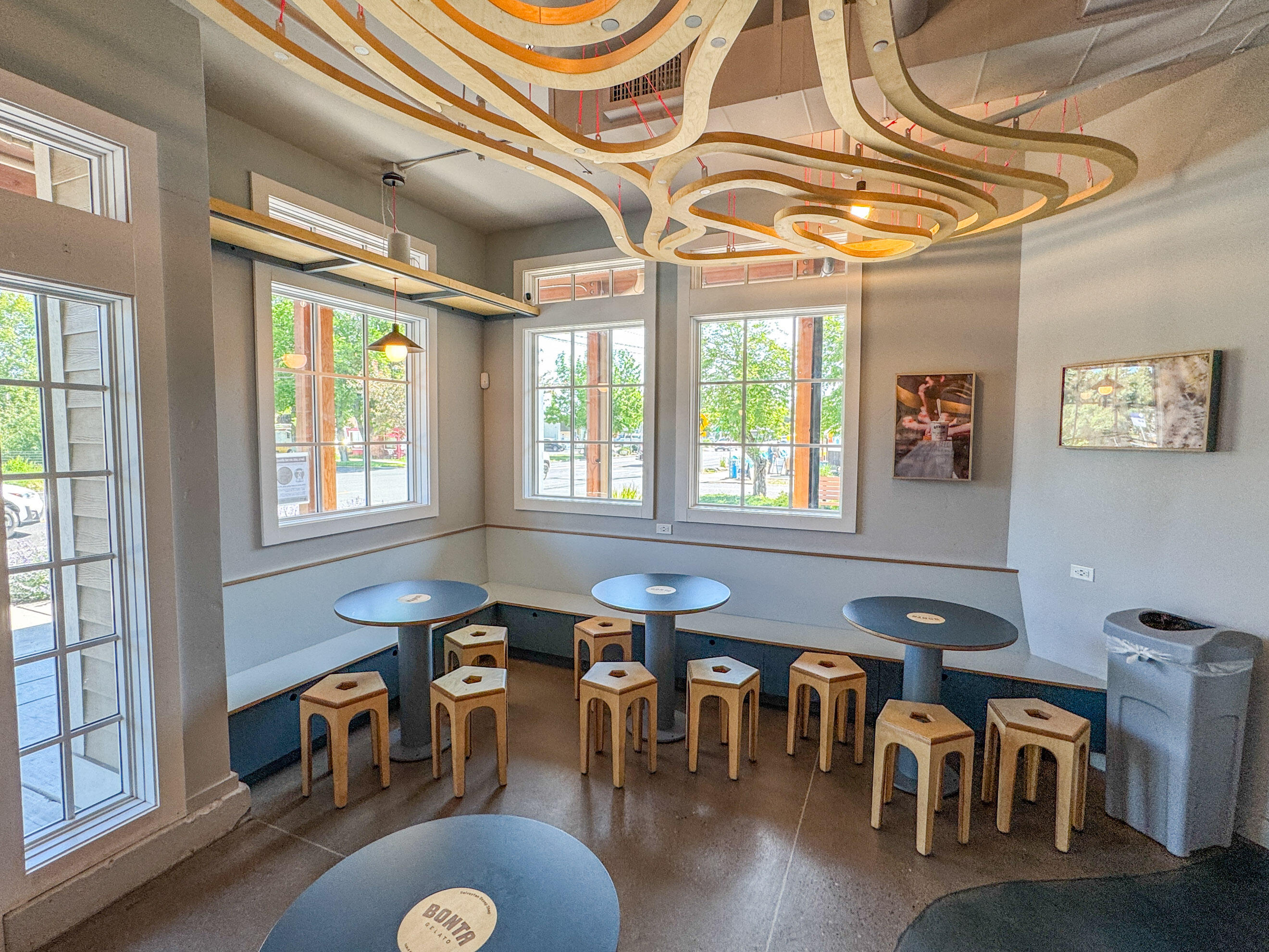 Highland - Commercial Sale