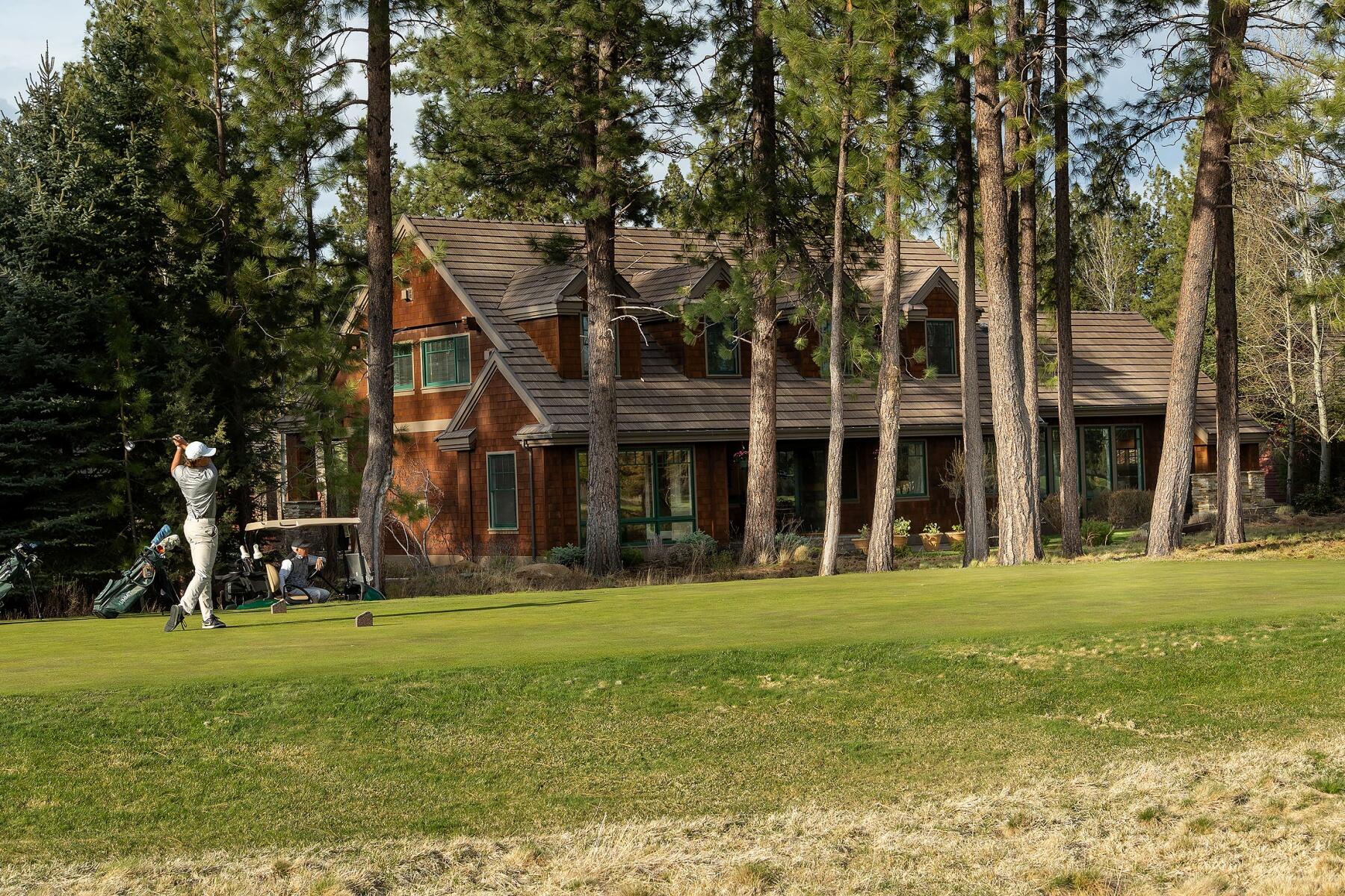 19385 Cayuse Crater Court