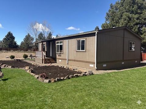 61445 SE 27th 22 Bend OR 97702