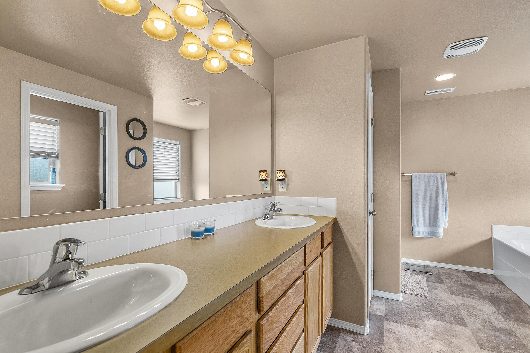 Pettigrew Place - Residential