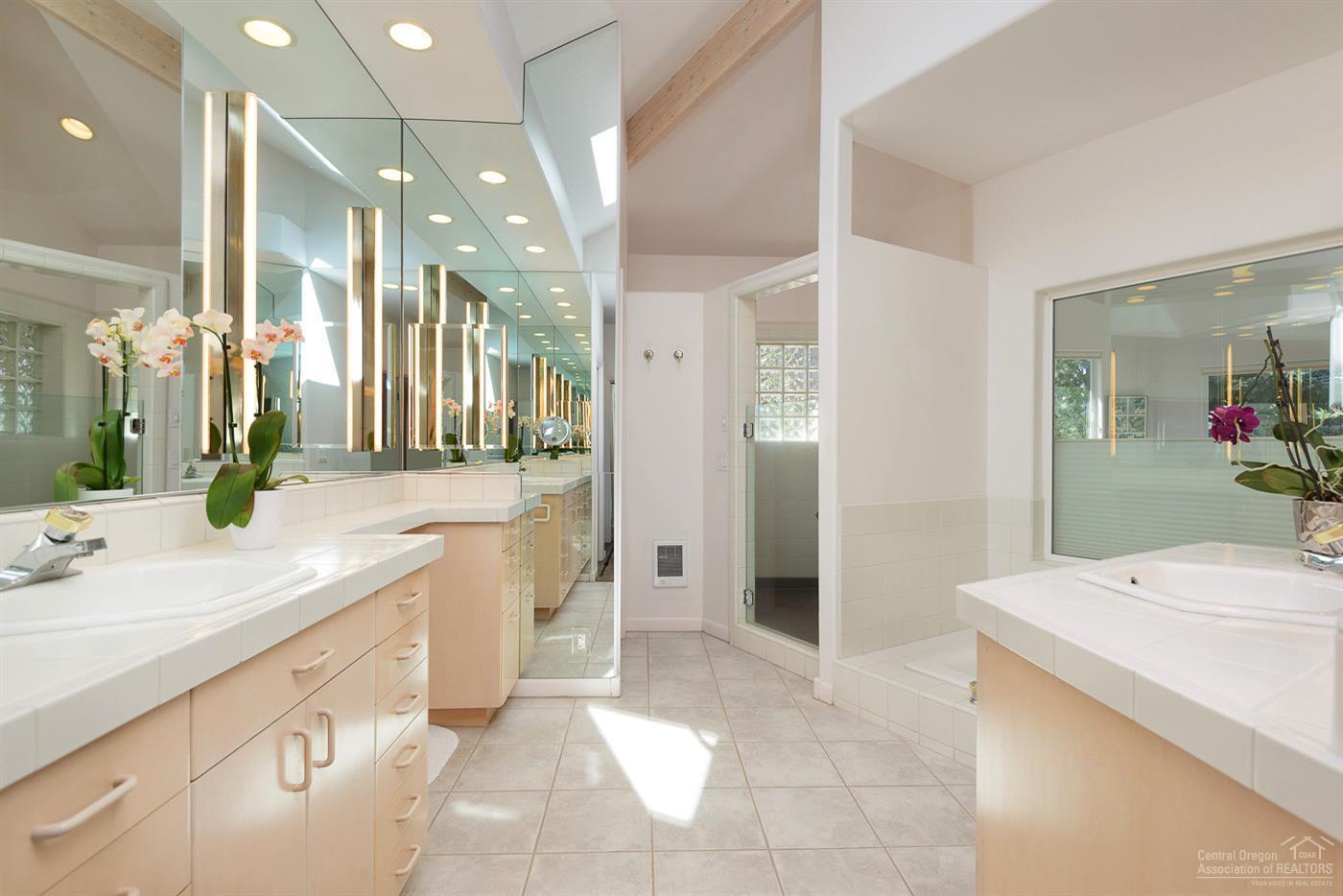 Awbrey Butte - Residential