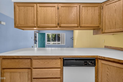 Tiny photo for 844 SE Stratford Court, Bend, OR 97702 (MLS # 220224516)