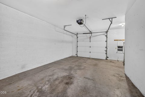 Tiny photo for 844 SE Stratford Court, Bend, OR 97702 (MLS # 220224516)