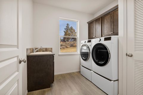 Tiny photo for 9040 SW Sand Ridge Road, Terrebonne, OR 97760 (MLS # 220212598)