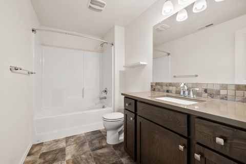 Tiny photo for 9040 SW Sand Ridge Road, Terrebonne, OR 97760 (MLS # 220212598)