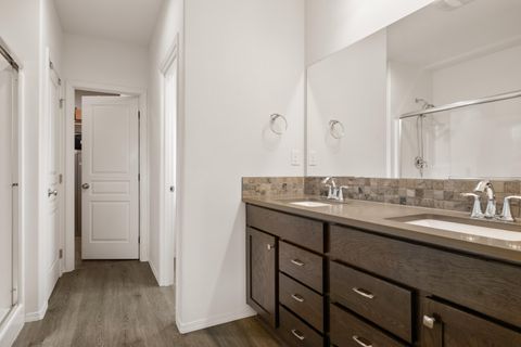 Tiny photo for 9040 SW Sand Ridge Road, Terrebonne, OR 97760 (MLS # 220212598)