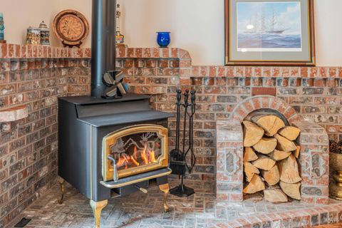 Tiny photo for 14213 Clearwater Lane, La Pine, OR 97739 (MLS # 220209987)