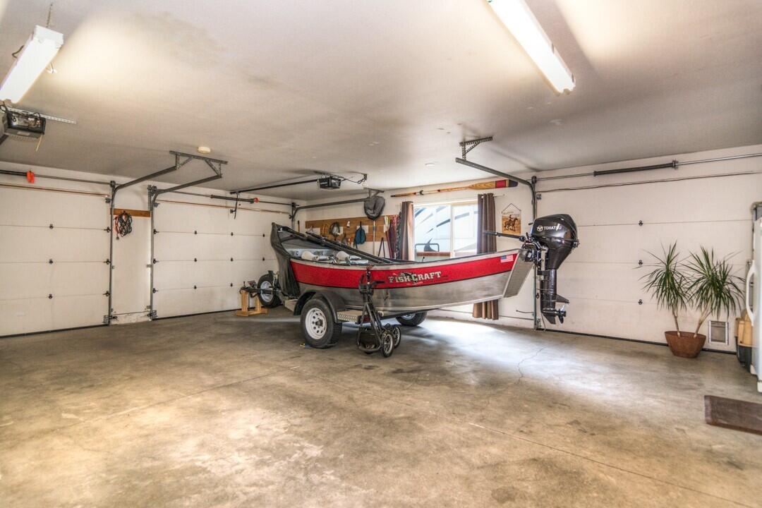 Crestridge Estate - Residential