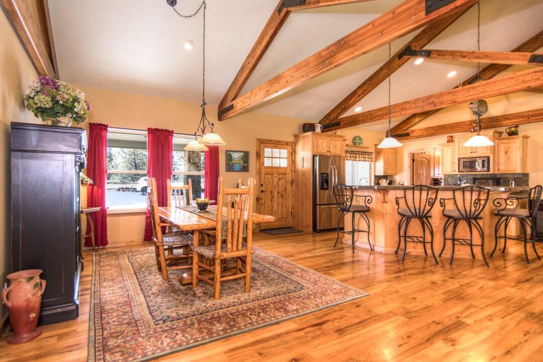 Crestridge Estate - Residential