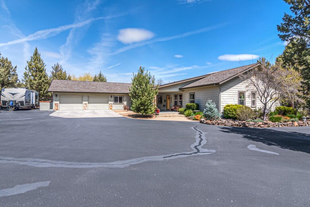 Crestridge Estate - Residential