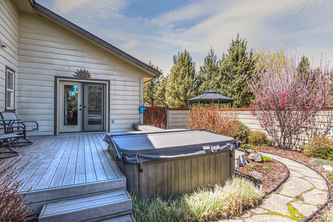 Crestridge Estate - Residential