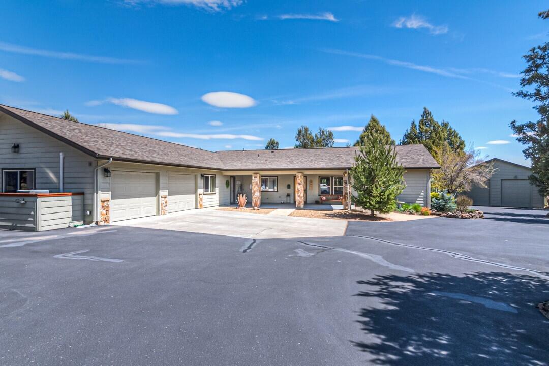 Crestridge Estate - Residential