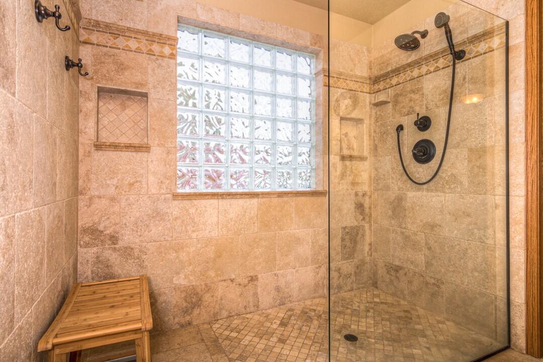 Crestridge Estate - Residential