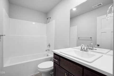 Tiny photo for 63126 NE Henningsen Pl Pl, Bend, OR 97701 (MLS # 220223153)