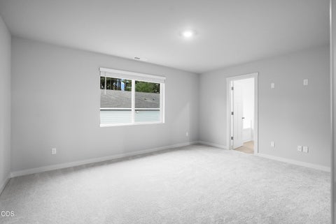 Tiny photo for 63126 NE Henningsen Pl Pl, Bend, OR 97701 (MLS # 220223153)