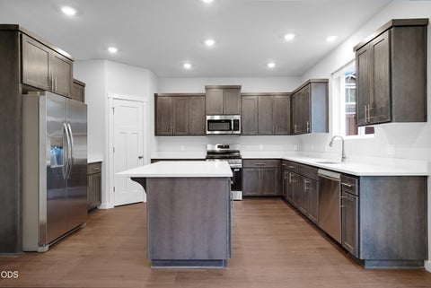 Tiny photo for 63126 NE Henningsen Pl Pl, Bend, OR 97701 (MLS # 220223153)