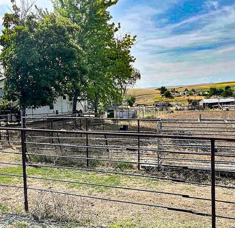 Tiny photo for 260 N E Street, Lexington, OR 97839 (MLS # 220215548)