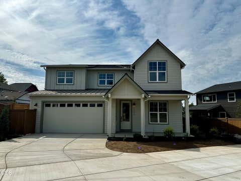 Tiny photo for 62586 NE Loomis Place #50, Bend, OR 97701 (MLS # 220227444)