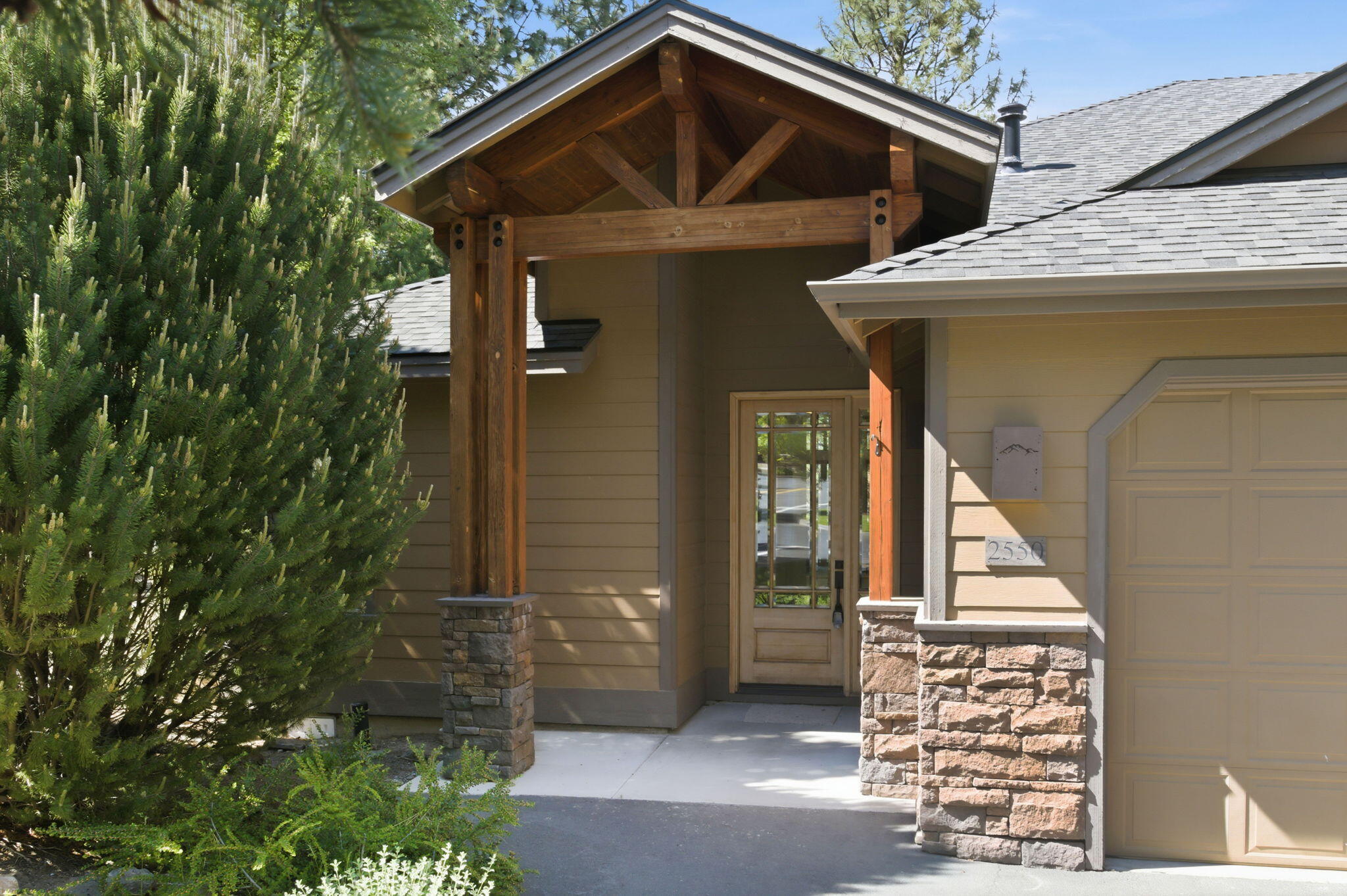 2550 NW Locke Court
