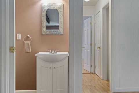 Tiny photo for 1848 NE 14th Street, Bend, OR 97701 (MLS # 220211166)