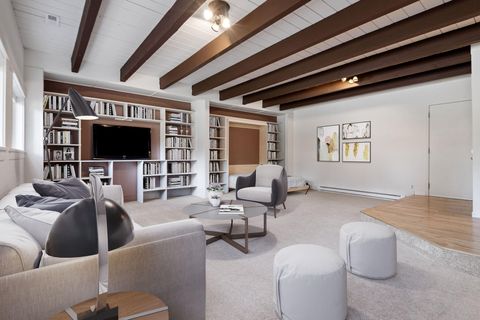 1848 NE 14th Street Bend OR 97701