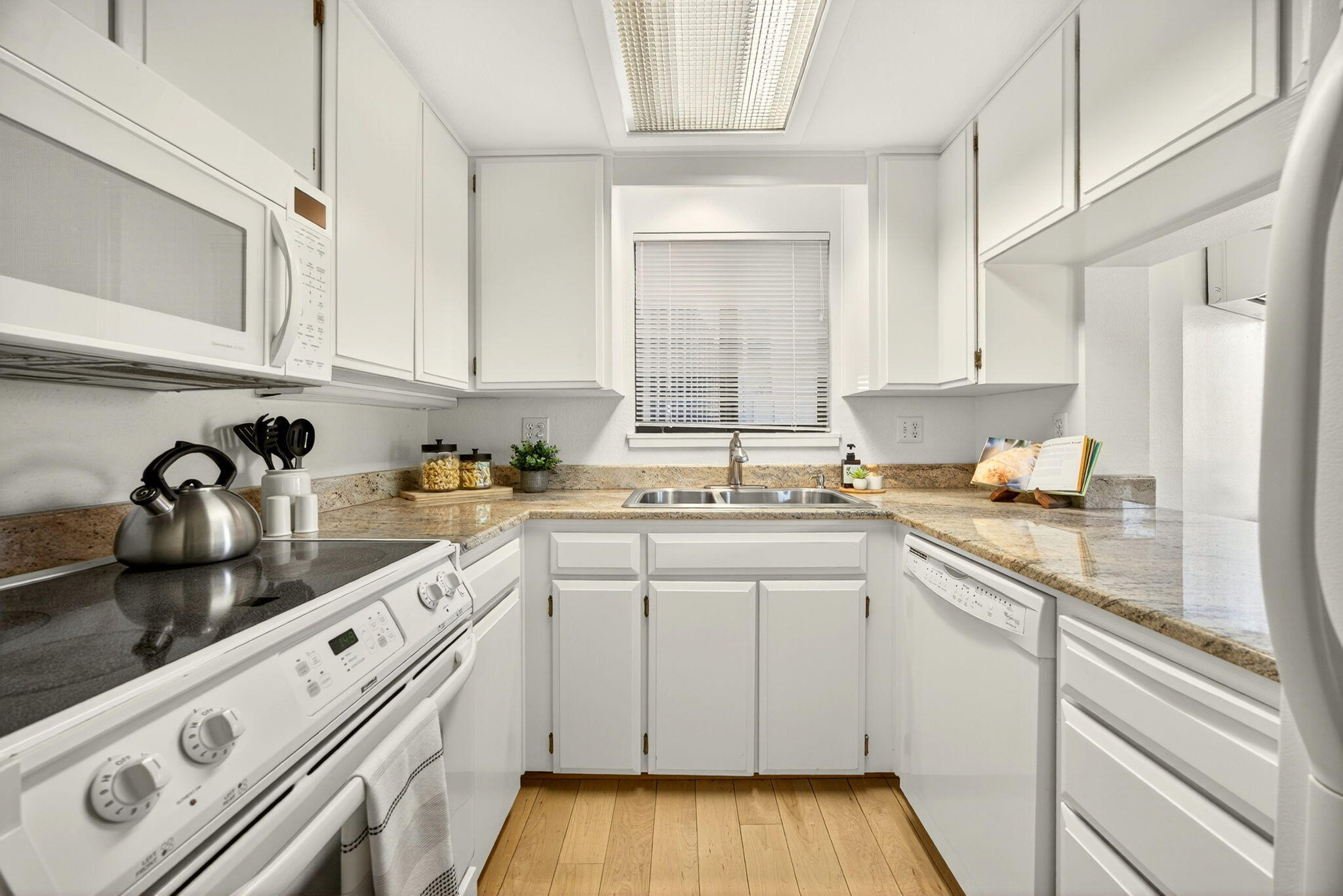 Ravenwood Townhomes - Residential