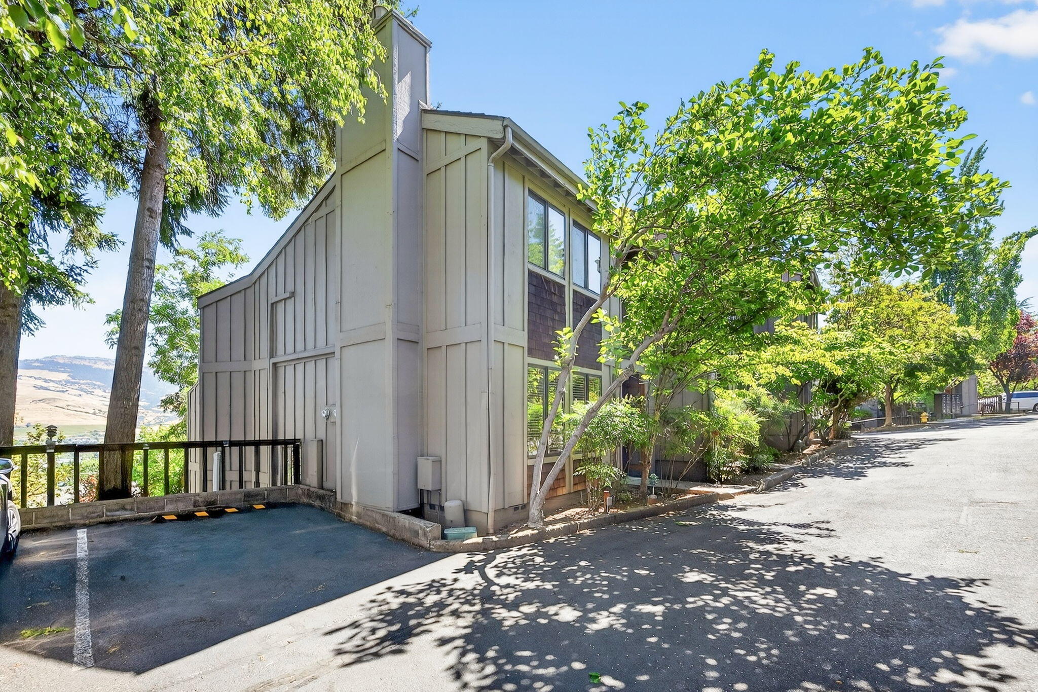 Ravenwood Townhomes - Residential