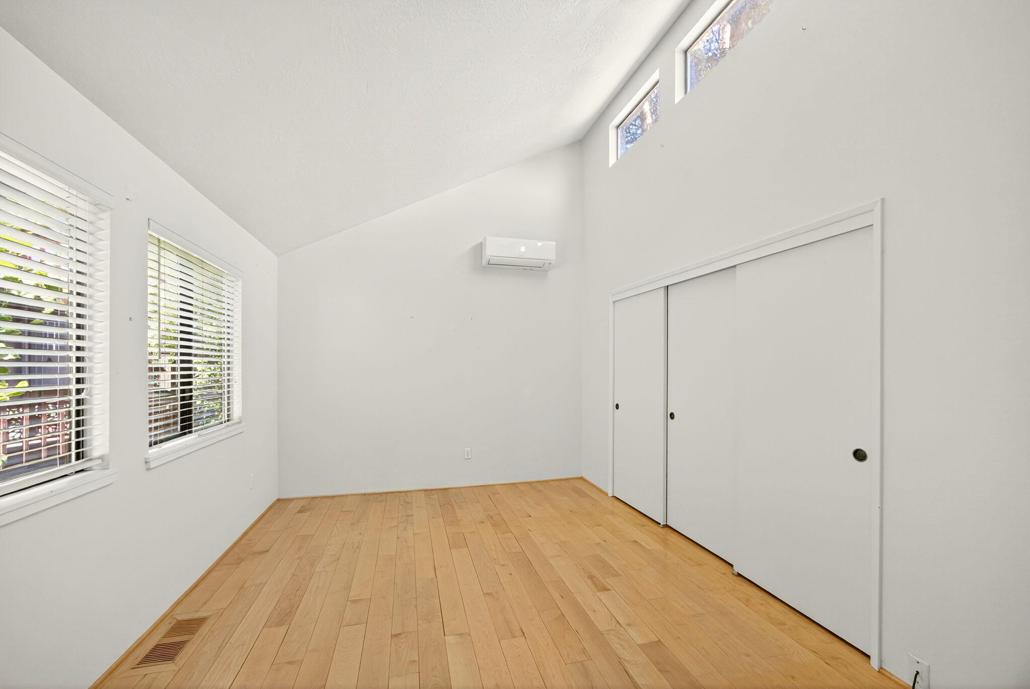 Ravenwood Townhomes - Residential