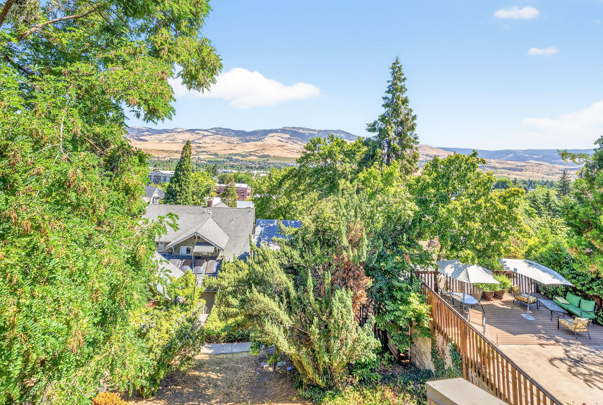 Ravenwood Townhomes - Residential