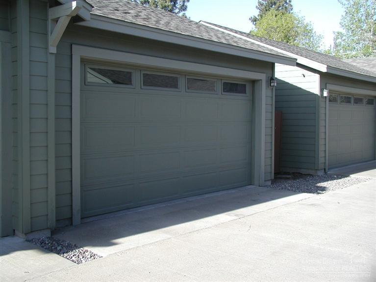 The Bluffs River Ben - Residential