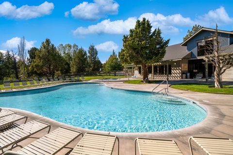 Tiny photo for 10064 Juniper Glen Circle, Redmond, OR 97756 (MLS # 220212456)