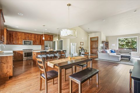 Tiny photo for 10064 Juniper Glen Circle, Redmond, OR 97756 (MLS # 220212456)