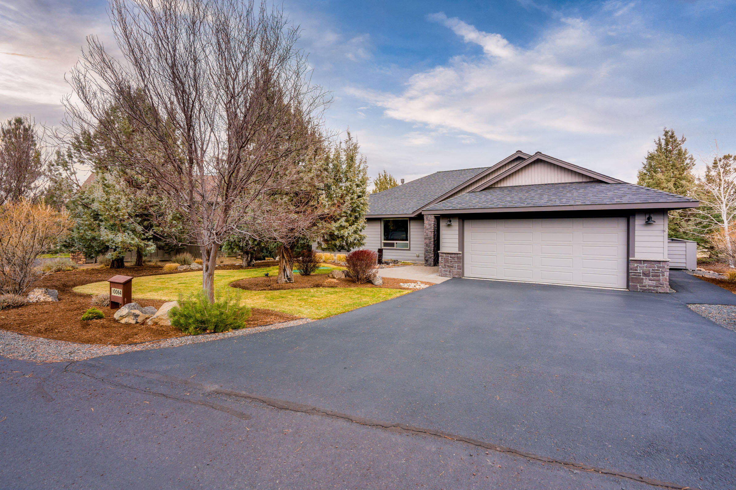 10064 Juniper Glen Circle