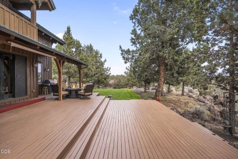 Tiny photo for 18495 Crawford Trail, Sisters, OR 97759 (MLS # 220224144)