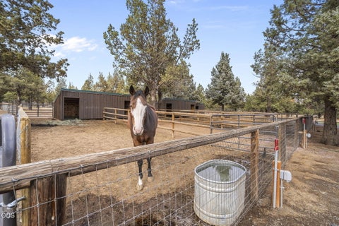 Tiny photo for 18495 Crawford Trail, Sisters, OR 97759 (MLS # 220224144)