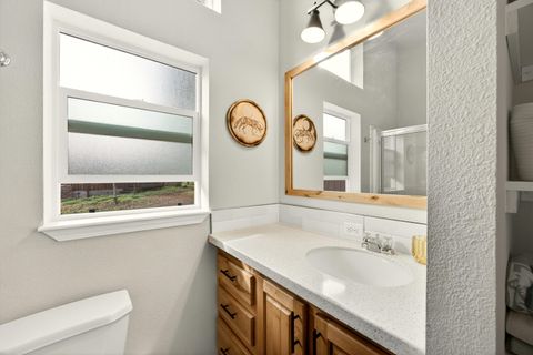 Tiny photo for 119 Madison Street, Talent, OR 97540 (MLS # 220214229)