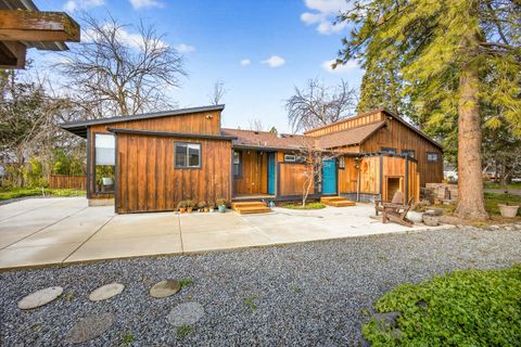 Tiny photo for 119 Madison Street, Talent, OR 97540 (MLS # 220214229)