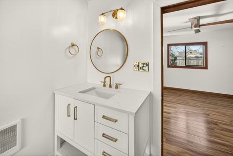 Tiny photo for 119 Madison Street, Talent, OR 97540 (MLS # 220214229)