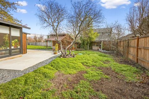 Tiny photo for 119 Madison Street, Talent, OR 97540 (MLS # 220214229)