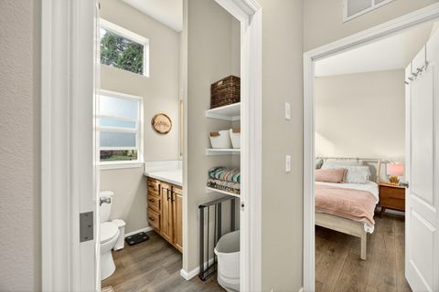 Tiny photo for 119 Madison Street, Talent, OR 97540 (MLS # 220214229)