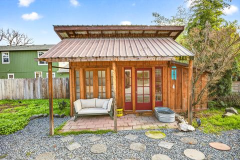 Tiny photo for 119 Madison Street, Talent, OR 97540 (MLS # 220214229)