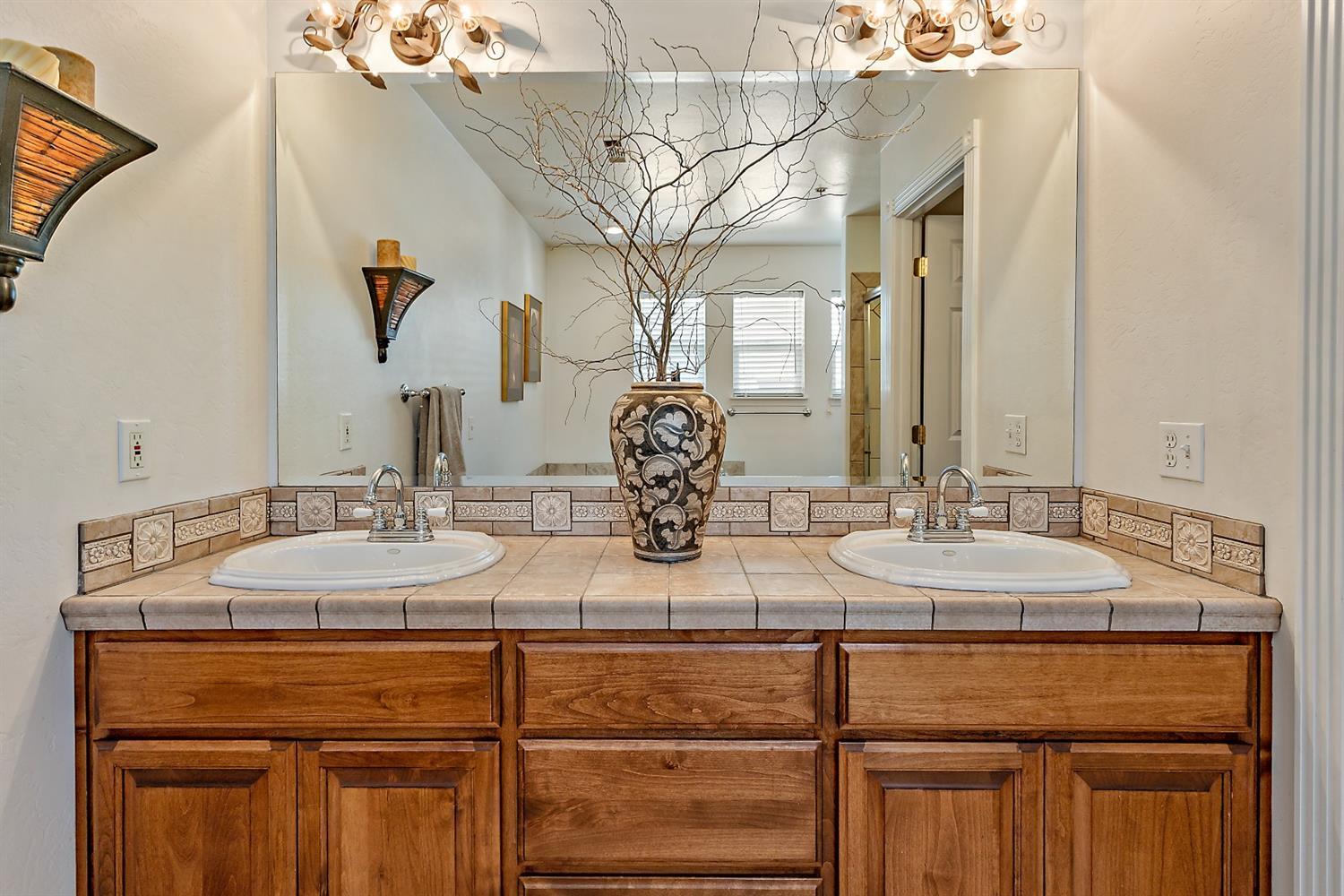 Renaissance Estates - Residential