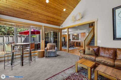 Tiny photo for 57163 Fremont Drive #13, Sunriver, OR 97707 (MLS # 220225150)