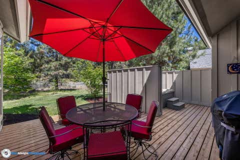 Tiny photo for 57163 Fremont Drive #13, Sunriver, OR 97707 (MLS # 220225150)